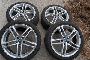 Cerchi in lega da 18" +  pneumatici 235/45/18 ford
