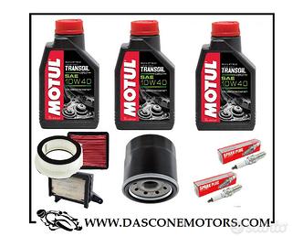 TAGLIANDO TMAX 560 MOTUL 5100 10W40 CON CANDELE