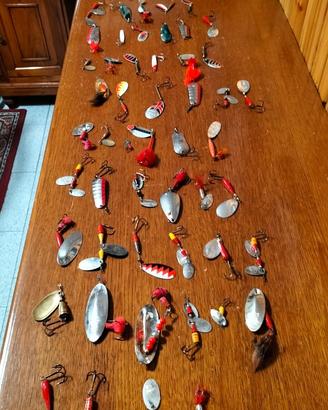 CUCCHIAINI E ROTANTI PER LA PESCA A SPINNING
