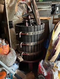 Torchio a doppia leva