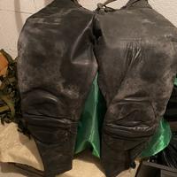 Giacca e pantaloni in pelle Dainese