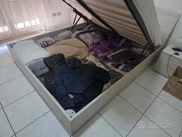 Letto contenitore con materasso