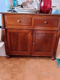 Credenza d'epoca.