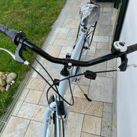 Bici da passeggio, cambio "SHIMANO".