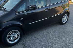 Lancia Musa 1.3 multi jet