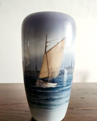 VASO ROYAL COPENHAGEN "Barca a vela in Guldborgsun