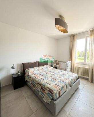 Appartamento di 140 m² con più di 5 locali a Raven