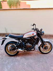 Moto Yamaha XSR 700 X-Tribute