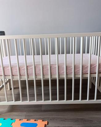 Lettino IKEA con materasso e accessori