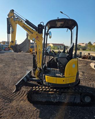 escavatore yanmar vio 23