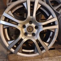 Cerchi in lega R17 5fori per gomme 235