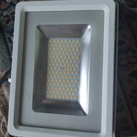 lampada esterna led 5100 lm