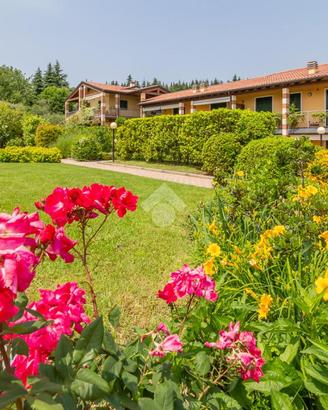 2 LOCALI A COSTERMANO