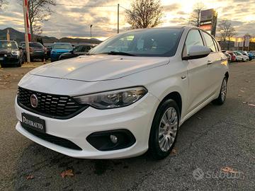 FIAT Tipo (2015-->) Tipo 1.4 T-Jet 120CV GPL 5 ...