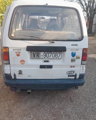 pulmino bedford 970  7 posti.