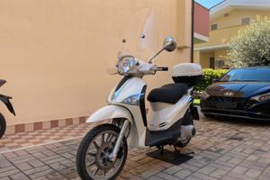 PIAGGIO LIBERTY 150 3V ie SOLO 2.000 KM. UNIPRO'