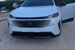 Peugeot 3008 elettrica