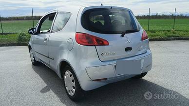Mitsubishi colt benzina si neopatentati 149.oookm