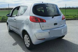 Mitsubishi colt benzina si neopatentati 149.oookm