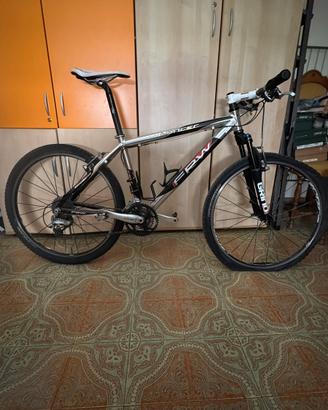 FRW LANCER 26