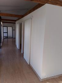 Studio con cabine per massaggi, trattamenti vari