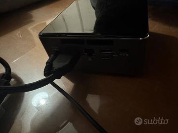 Intel Nuc  7 i3 BNH