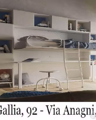 Letto singolo a scomparsa con scrittoio inferiore