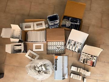 frutti e placche bticino living light