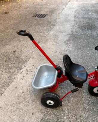 triciclo per bambini