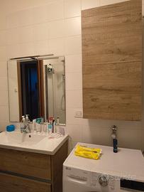 200 euro Mobile bagno sospeso con lavabo e pensile