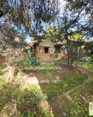 San Leone Valle Templi mq 250 con corte mq 1700