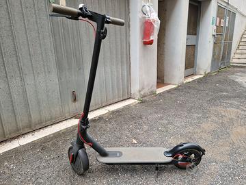 Xiaomi monopattino elettrico M365 1S