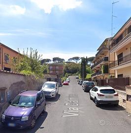 Labaro monolocale arredato