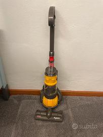 Aspirapolvere giocattolo