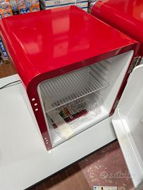 frigo piccolo rosso 