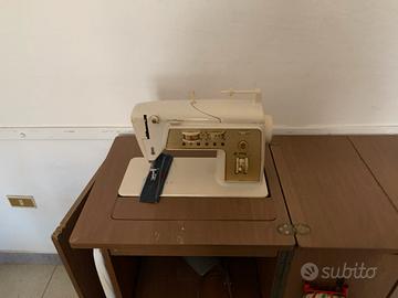Due Macchine da Cucire  Singere D’epoca anni 70 80