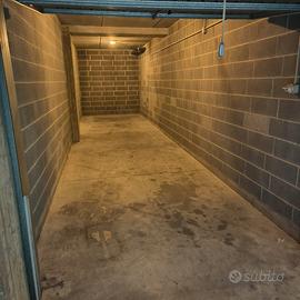 Garage doppio  con accesso protetto