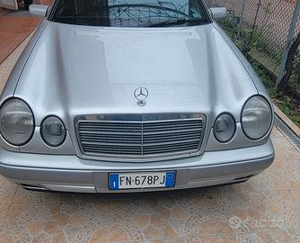 Mercedes E240 1997 176cv