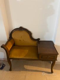 Poltroncina da ingresso con porta telefono