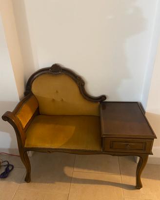 Poltroncina da ingresso con porta telefono