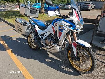 Honda CRF1100L Africa Twin - 2020 con borse bella