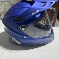 Casco Airoh Commander