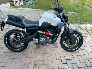 YAMAHA MT 03