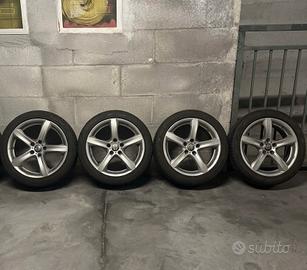 Cerchi lega 17 “ + gomme Pirelli Sottozero