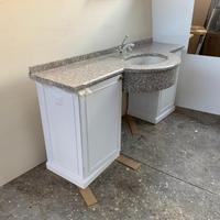 Mobile e lavandino  bagno