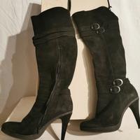 paia stivali da donna neri, marrone