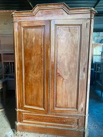 Armadio due ante con cassetto centrale