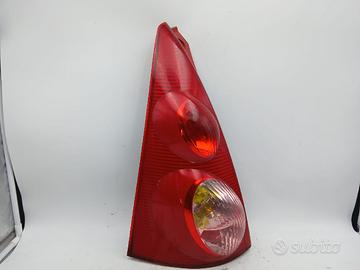 Fanale post sx PEUGEOT 107 '05