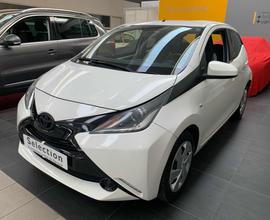 TOYOTA Aygo 1.0 VVT-i 69 CV 5 porte x-cool