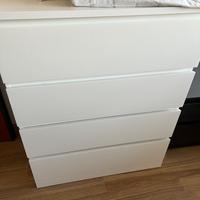 cassettiera Ikea e 2 scaffali ed 1 poang